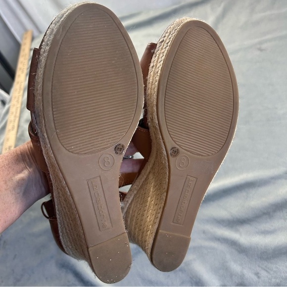 Liz Claiborne Brown Wedge Majorca Sandals Women's size 8 - Picture 7 of 7